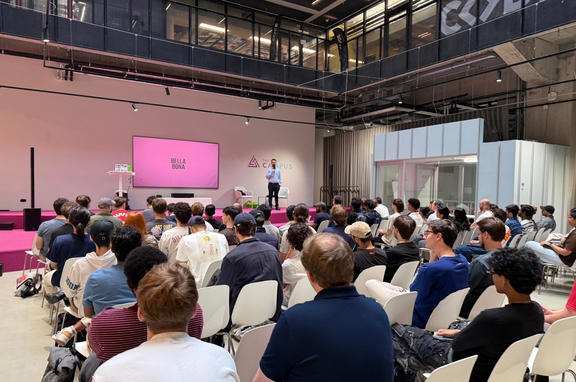 Bella&Bona Developers building at the 8x Mobile Hackathon in Berlin