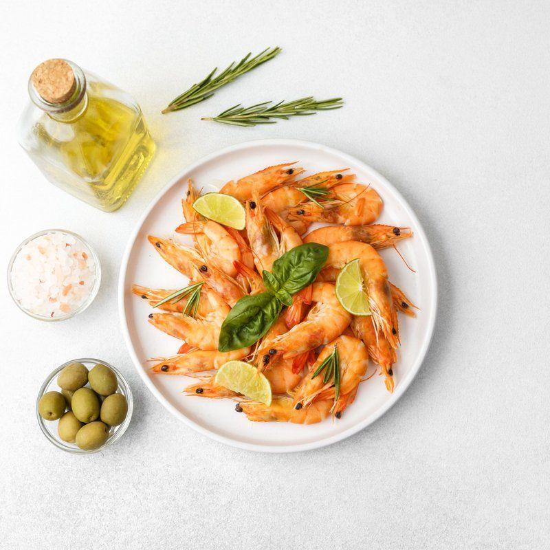 Grilled prawns with lime and herbs