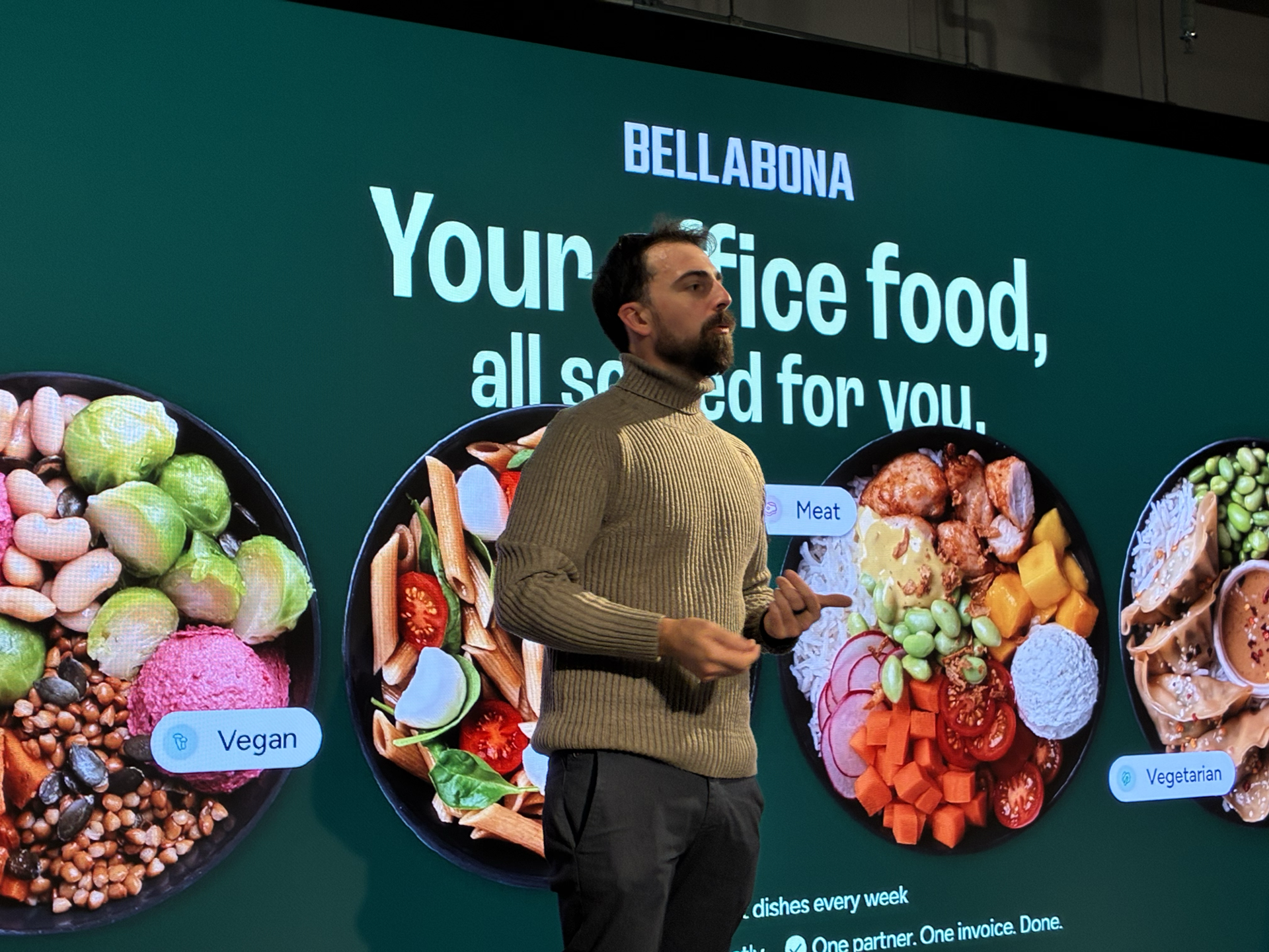 Matteo presenting our vegan, vegetarian and meat dishes