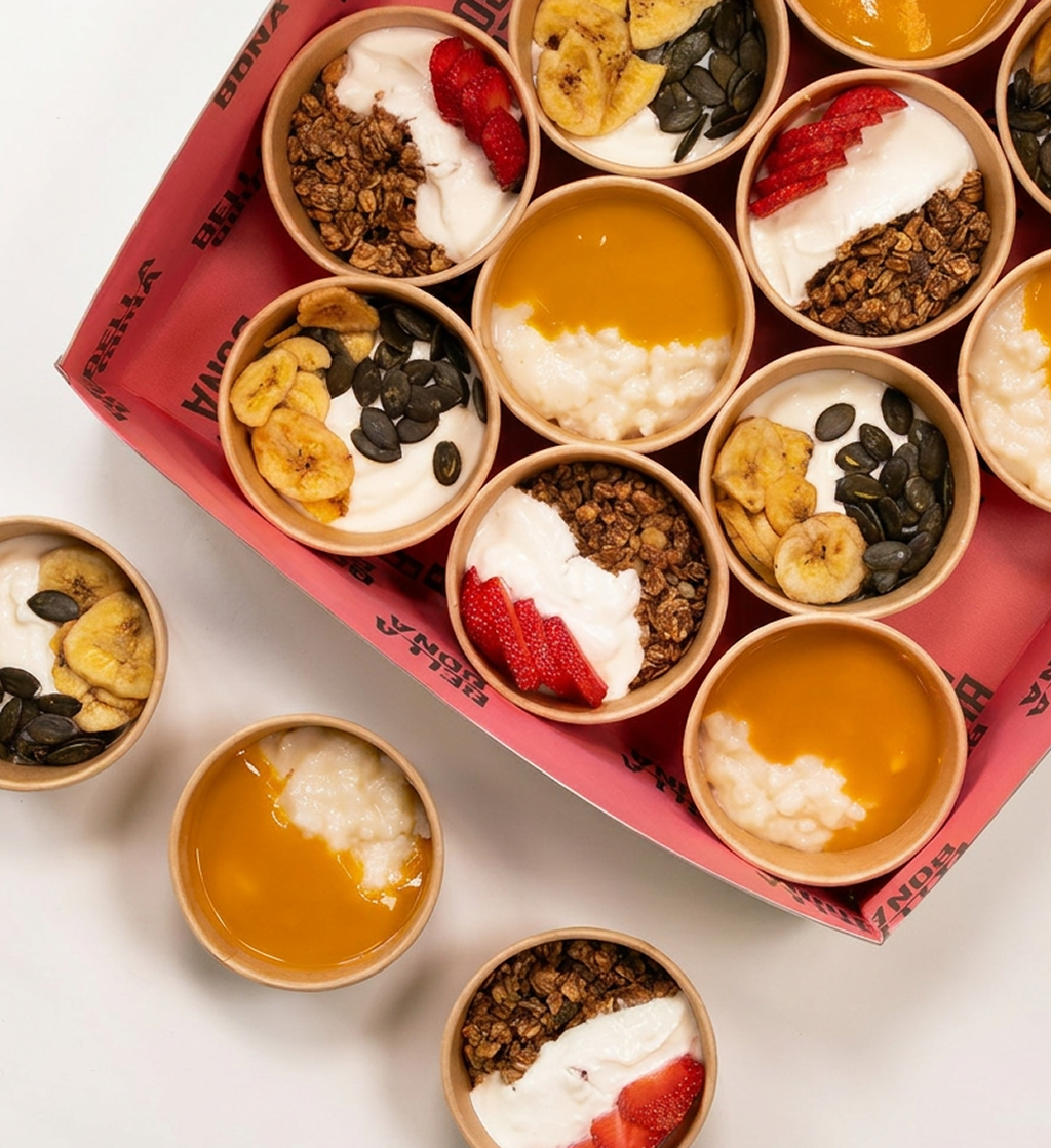 Breakfast bowls with yogurt, granola and fresh fruit